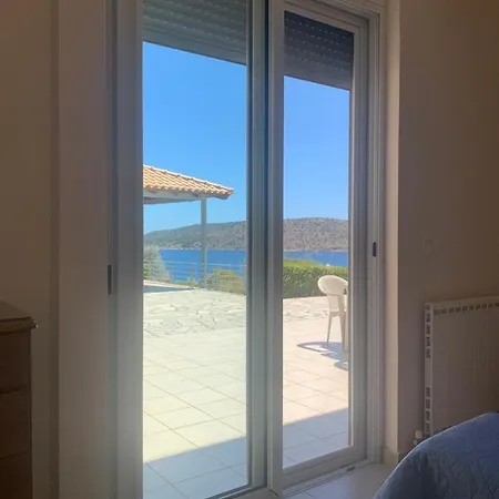 Ageranos Seaview House