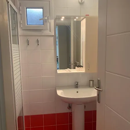 Ageranos Seaview House *