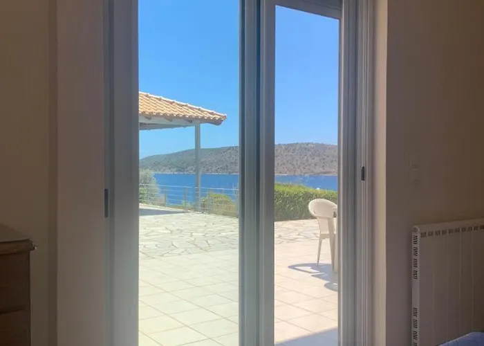 Ageranos Seaview House