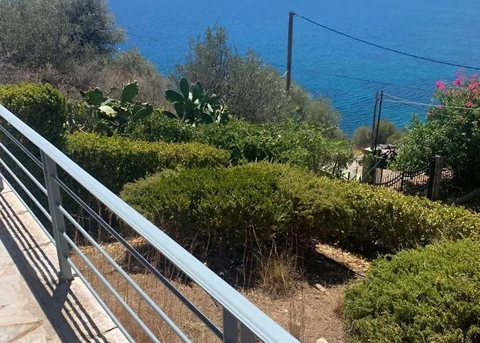 Ageranos Seaview House