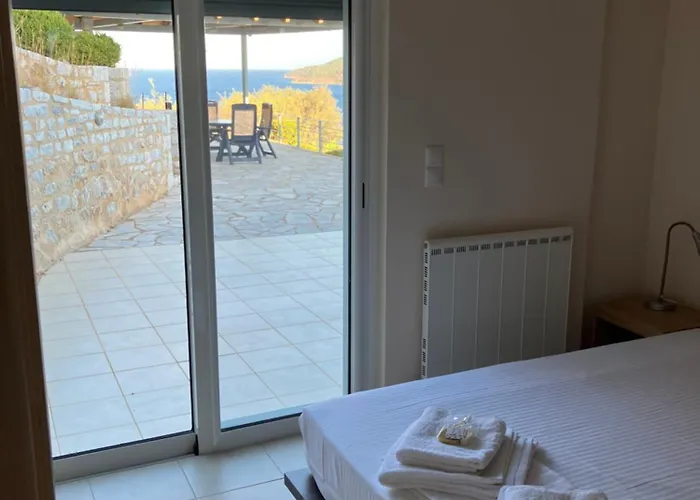 Ageranos Seaview House