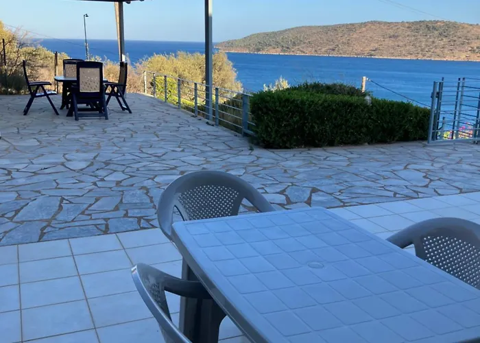 Ageranos Seaview House Kamáres